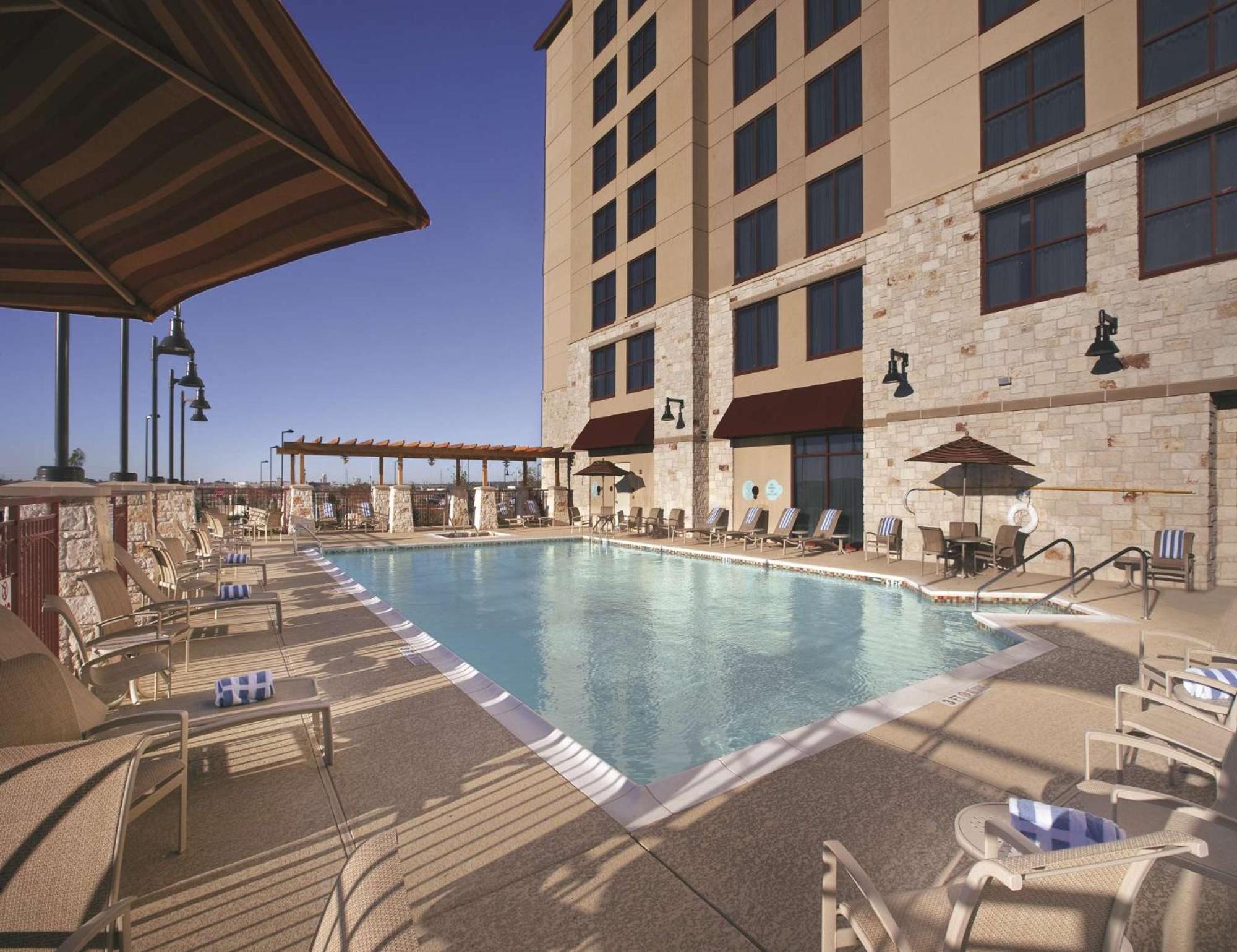 Embassy Suites San Marcos Hotel Conference Center Exterior foto